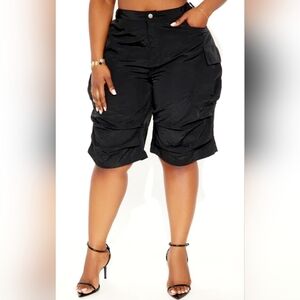 EVRI Skimmer Cotton Women's Black Cargo Bermuda Shorts New 20W